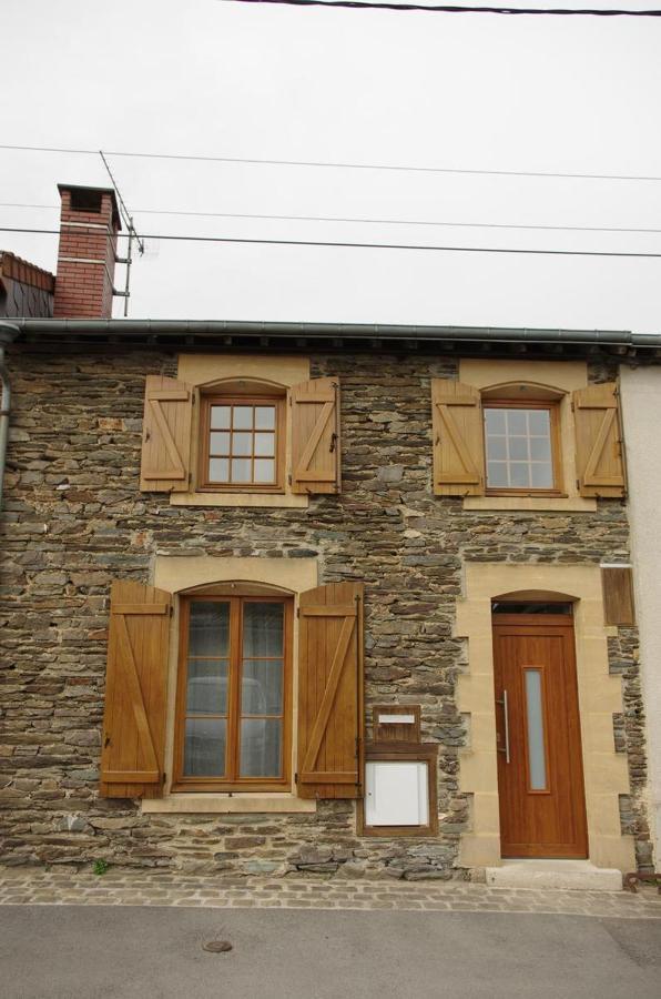 Le Doux Rivage, proche de Charleville, jardin et accès à la voie verte Joigny-sur-Meuse Exterior foto